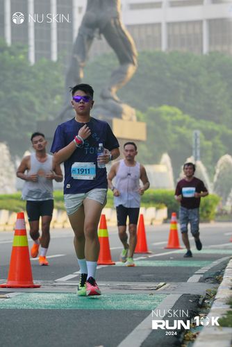 Race photo from Nu Skin Run 10K