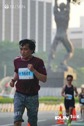 Race photo from Nu Skin Run 10K