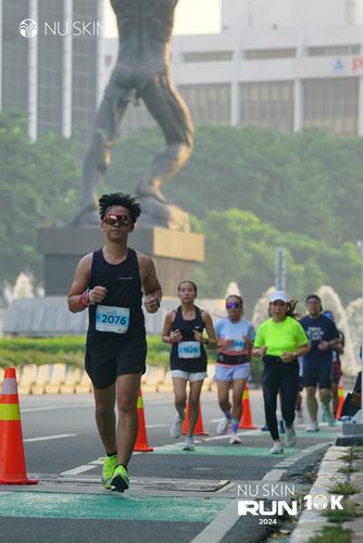 Race photo from Nu Skin Run 10K
