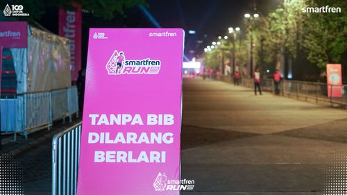 Race photo from Smartfren Run 2025 