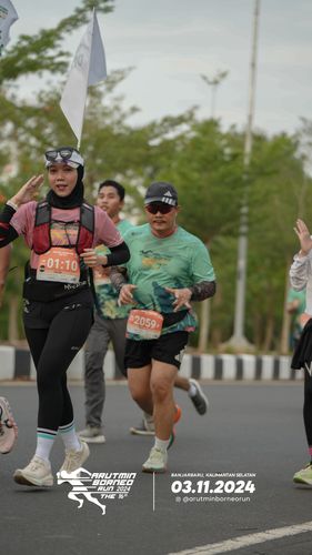 Race photo from Arutmin Borneo Run 2024