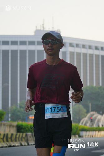 Race photo from Nu Skin Run 10K