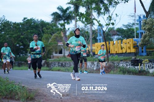 Race photo from Arutmin Borneo Run 2024