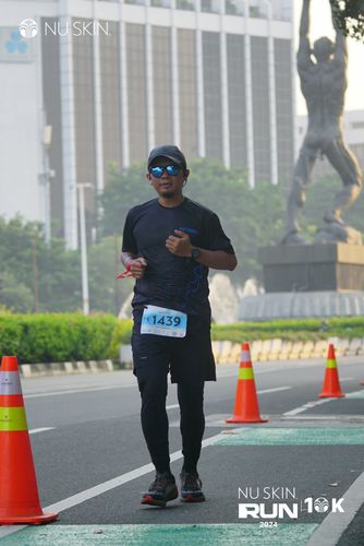 Race photo from Nu Skin Run 10K