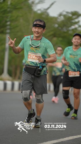 Race photo from Arutmin Borneo Run 2024