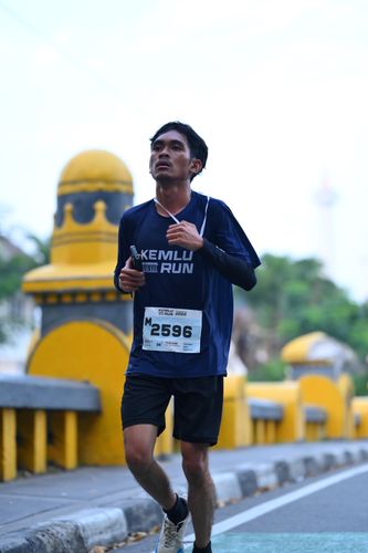 Race photo from KEMLU RUN 2025