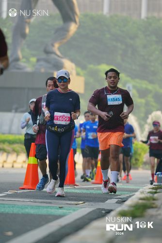 Race photo from Nu Skin Run 10K