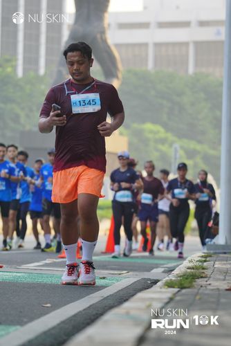 Race photo from Nu Skin Run 10K