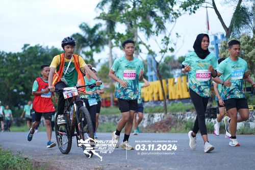Race photo from Arutmin Borneo Run 2024