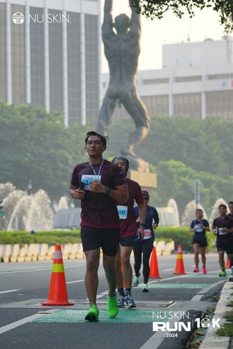 Race photo from Nu Skin Run 10K