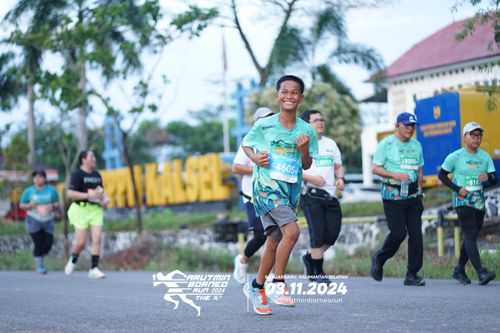 Race photo from Arutmin Borneo Run 2024