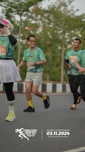 Race photo from Arutmin Borneo Run 2024