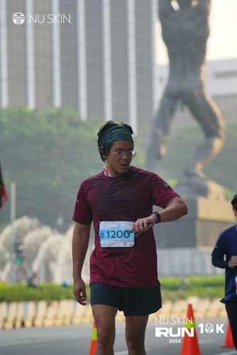 Race photo from Nu Skin Run 10K
