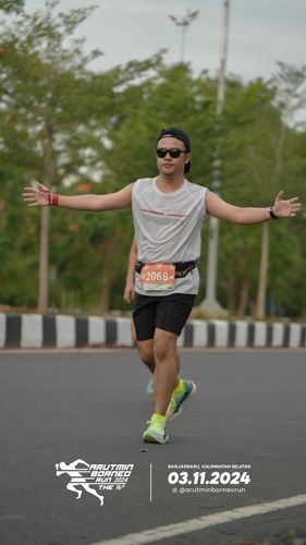 Race photo from Arutmin Borneo Run 2024