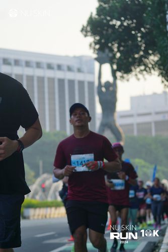 Race photo from Nu Skin Run 10K