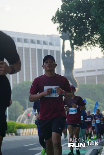 Race photo from Nu Skin Run 10K