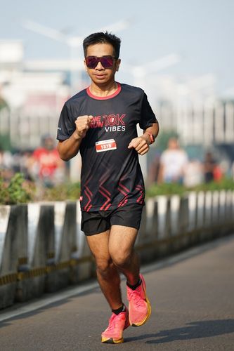 Race photo from One Run 10K Vibes 2024