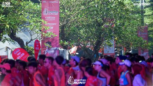 Race photo from Smartfren Run 2025 