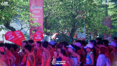 Race photo from Smartfren Run 2025 