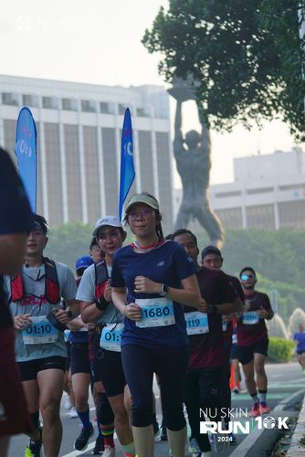 Race photo from Nu Skin Run 10K