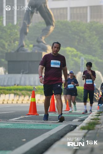 Race photo from Nu Skin Run 10K