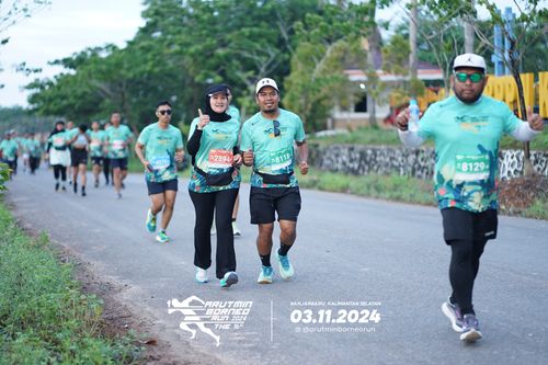 Race photo from Arutmin Borneo Run 2024