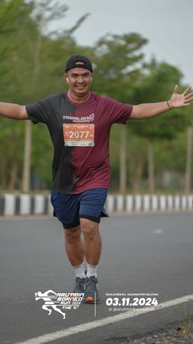 Race photo from Arutmin Borneo Run 2024