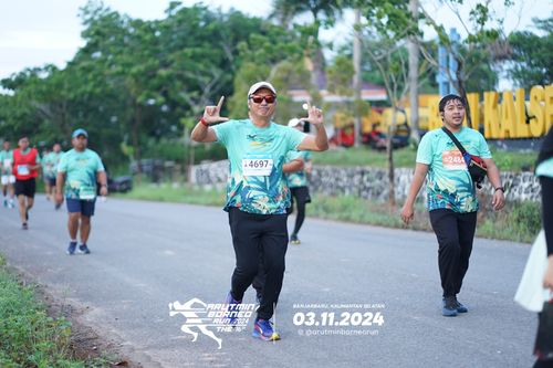 Race photo from Arutmin Borneo Run 2024