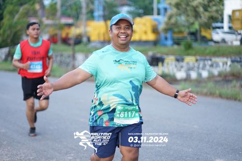 Race photo from Arutmin Borneo Run 2024