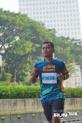 Race photo from Nu Skin Run 10K
