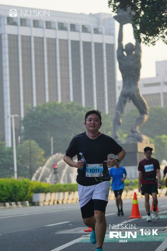 Race photo from Nu Skin Run 10K