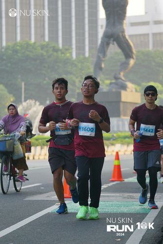 Race photo from Nu Skin Run 10K