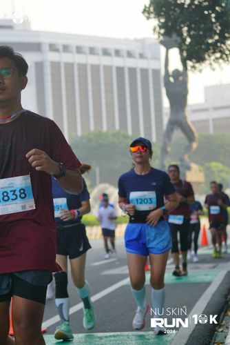 Race photo from Nu Skin Run 10K