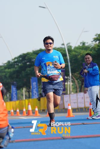 Race photo from ISOPLUS RUN 2025 - JAKARTA