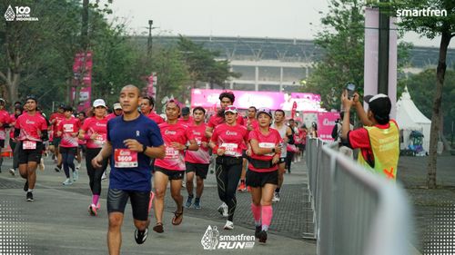 Race photo from Smartfren Run 2025 