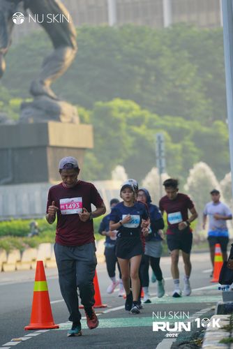 Race photo from Nu Skin Run 10K