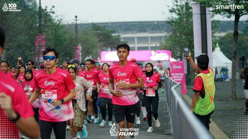Race photo from Smartfren Run 2025 