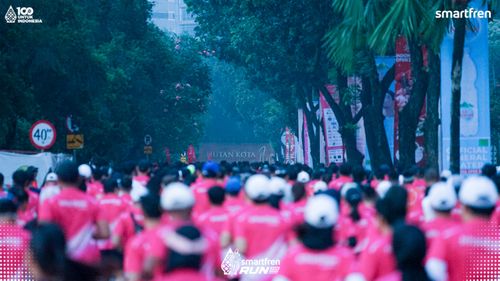 Race photo from Smartfren Run 2025 