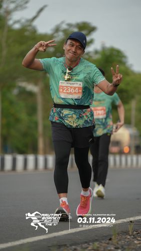 Race photo from Arutmin Borneo Run 2024