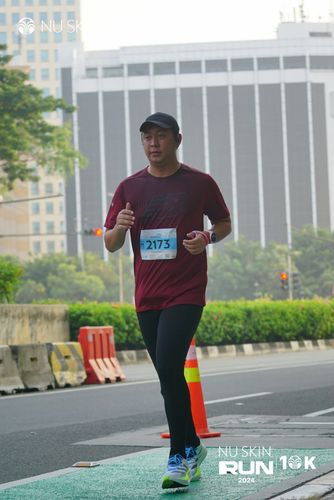 Race photo from Nu Skin Run 10K