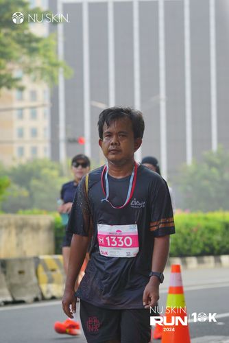 Race photo from Nu Skin Run 10K