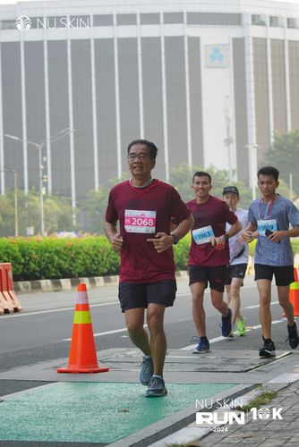 Race photo from Nu Skin Run 10K