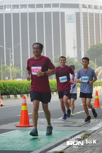 Race photo from Nu Skin Run 10K