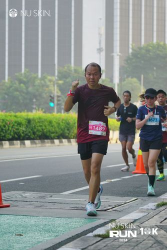 Race photo from Nu Skin Run 10K