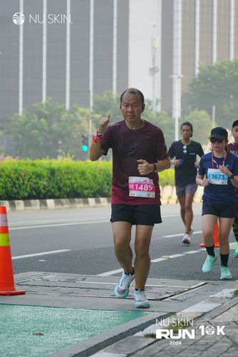 Race photo from Nu Skin Run 10K