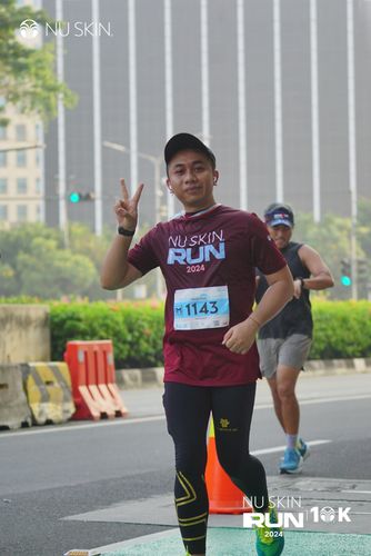 Race photo from Nu Skin Run 10K