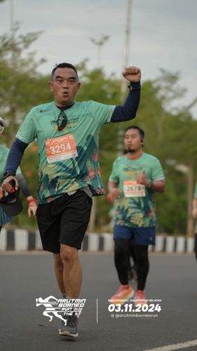 Race photo from Arutmin Borneo Run 2024