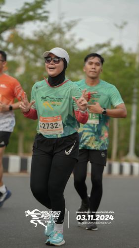 Race photo from Arutmin Borneo Run 2024