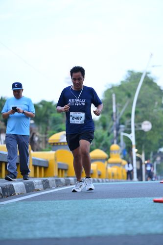 Race photo from KEMLU RUN 2025