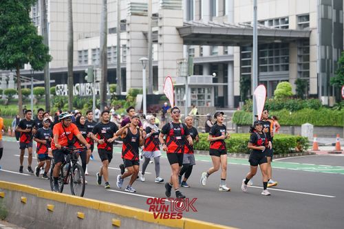 Race photo from ONE RUN 10K VIBES JAKARTA 
